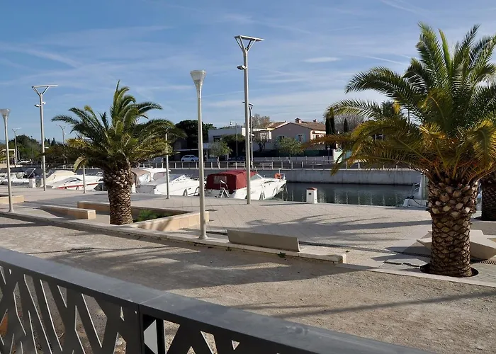 Le Newport-2 By Interhome Fréjus
